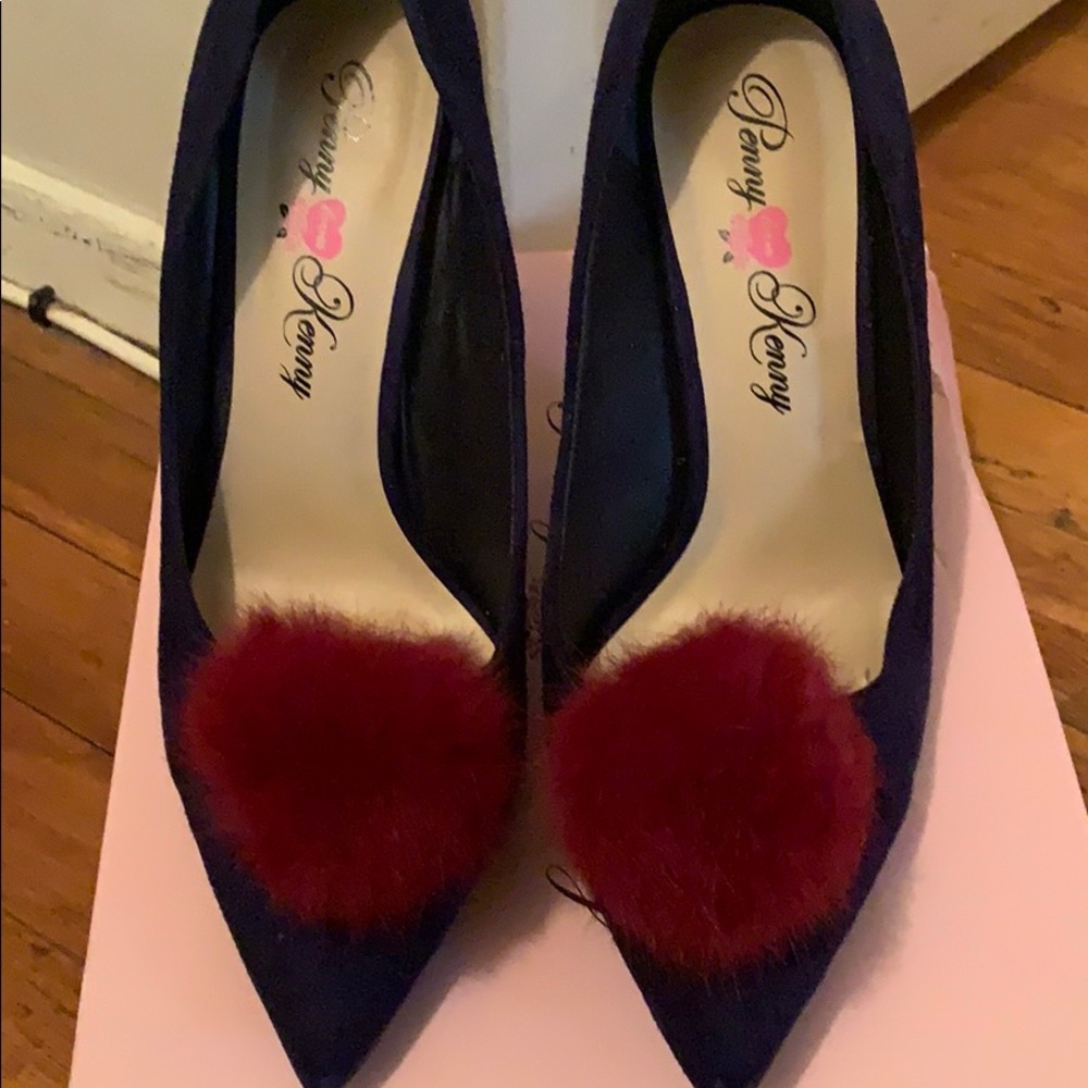 Penny Loves Kenny Pom Pom heel